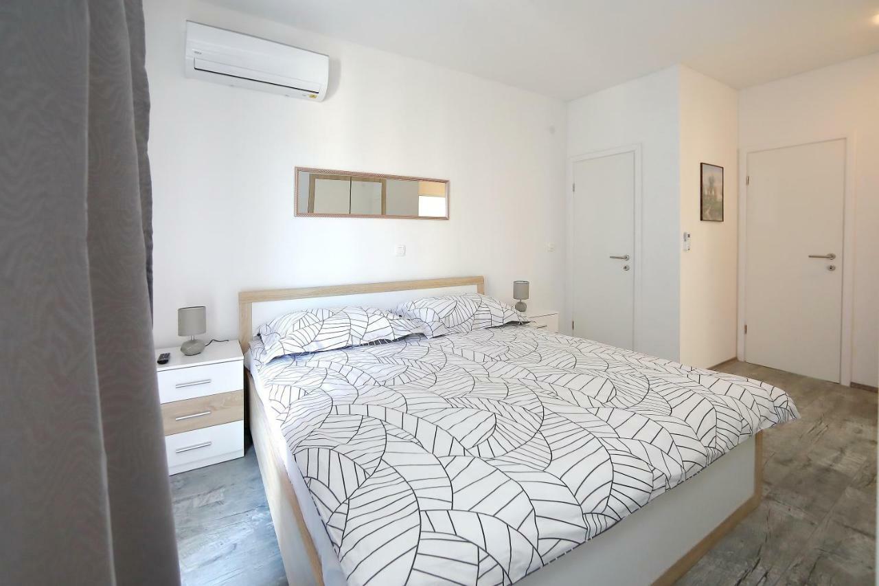 Panorama Hills Villa Debeljak Luaran gambar