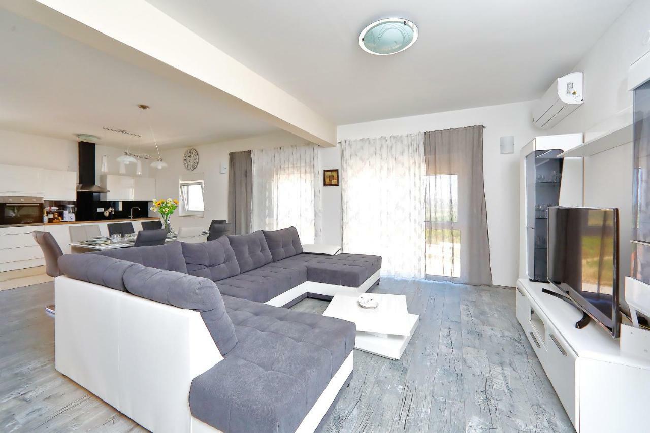 Panorama Hills Villa Debeljak Luaran gambar