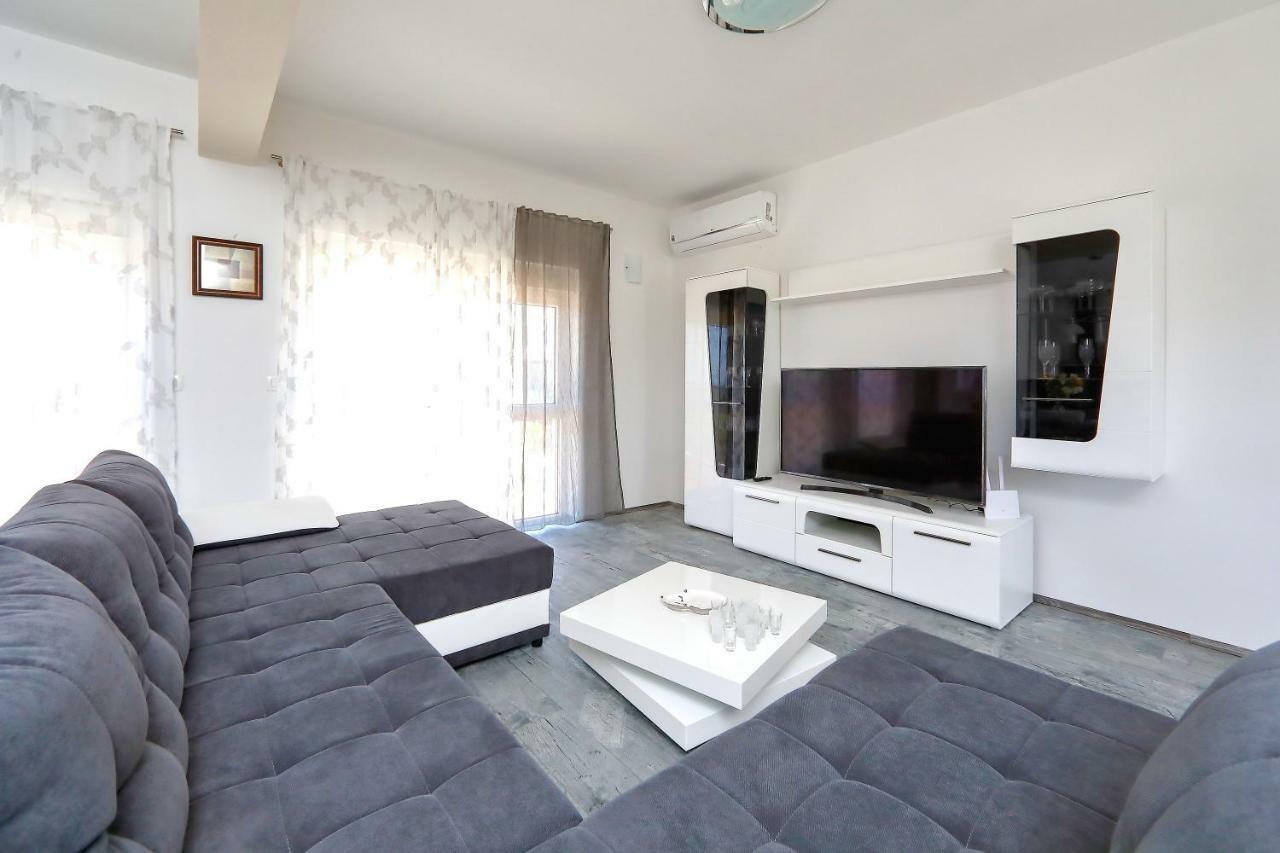 Panorama Hills Villa Debeljak Luaran gambar